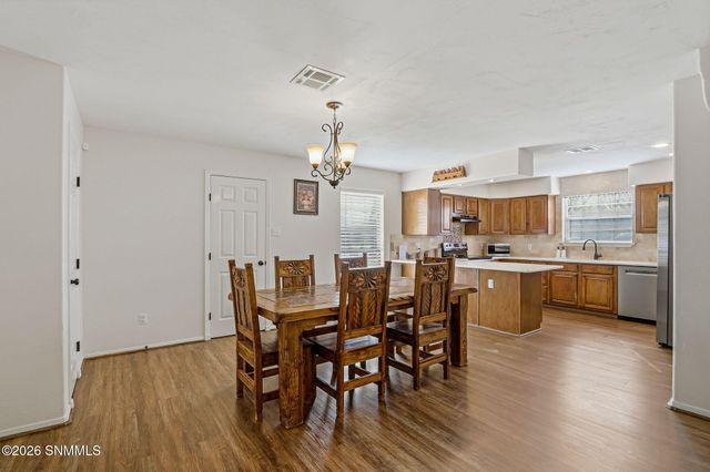 3011 Rio Hondo Street, Las Cruces, NM 88005