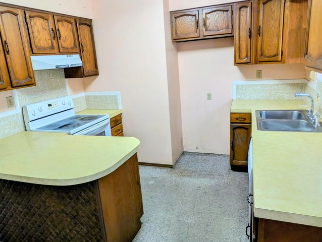 439 Driftwood Lane, Reeds Spring, MO 65737