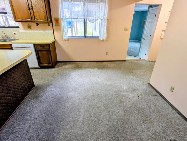 439 Driftwood Lane, Reeds Spring, MO 65737