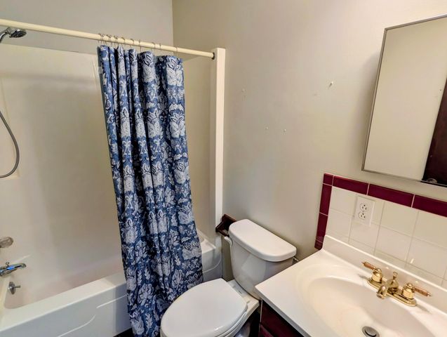 439 Driftwood Lane, Reeds Spring, MO 65737