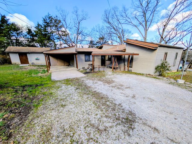 439 Driftwood Lane, Reeds Spring, MO 65737