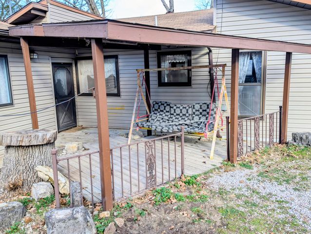 439 Driftwood Lane, Reeds Spring, MO 65737