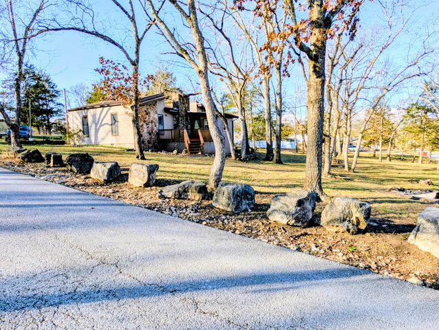 439 Driftwood Lane, Reeds Spring, MO 65737