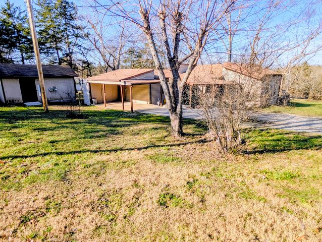 439 Driftwood Lane, Reeds Spring, MO 65737