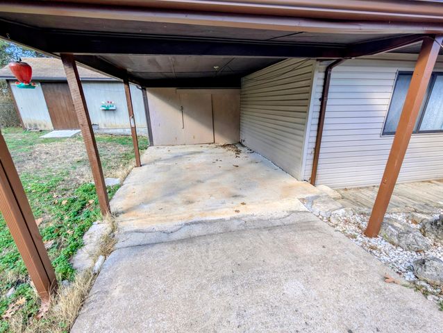 439 Driftwood Lane, Reeds Spring, MO 65737