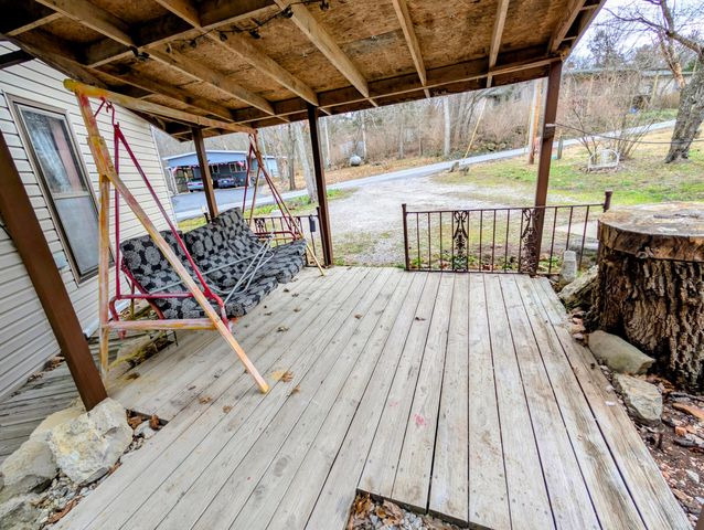 439 Driftwood Lane, Reeds Spring, MO 65737