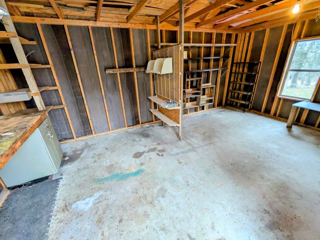 439 Driftwood Lane, Reeds Spring, MO 65737