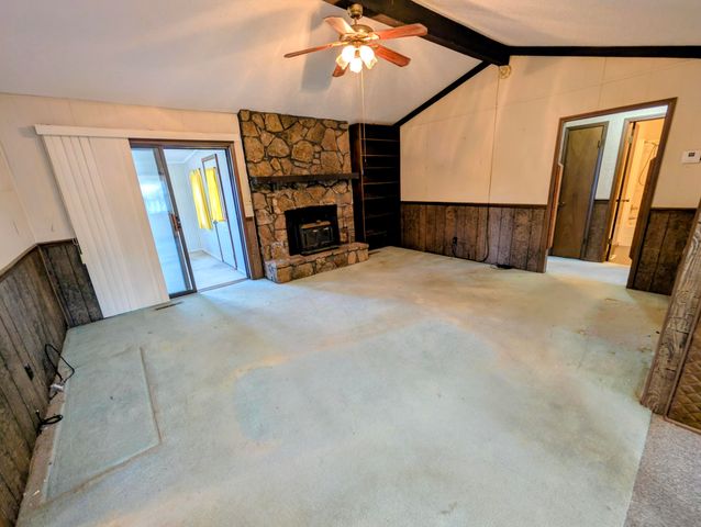 439 Driftwood Lane, Reeds Spring, MO 65737