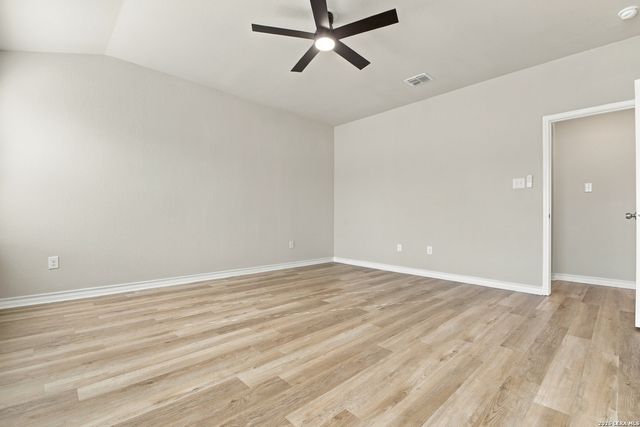 7614 Eclipse Mark, San Antonio, TX 78252