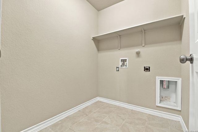 7614 Eclipse Mark, San Antonio, TX 78252
