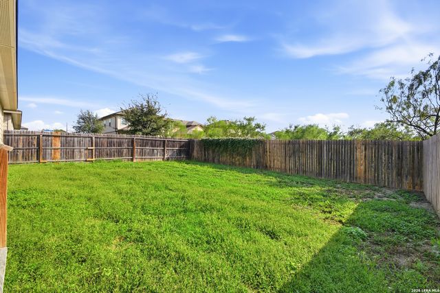 7614 Eclipse Mark, San Antonio, TX 78252