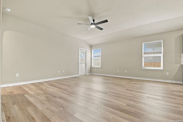 7614 Eclipse Mark, San Antonio, TX 78252