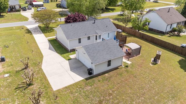 709 Slippery Bank Court, Benson, NC 27504