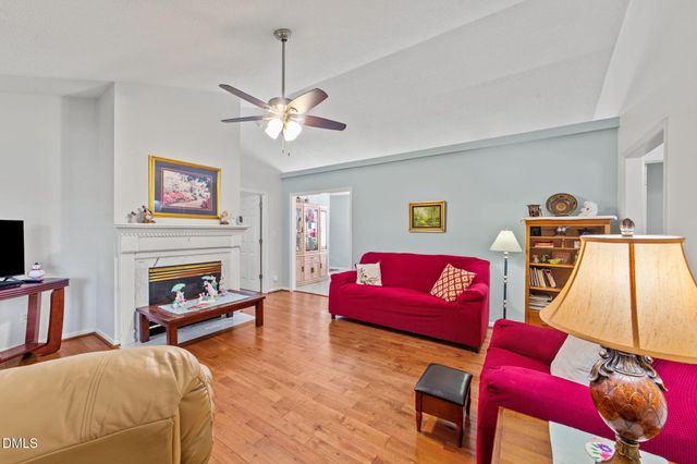 709 Slippery Bank Court, Benson, NC 27504