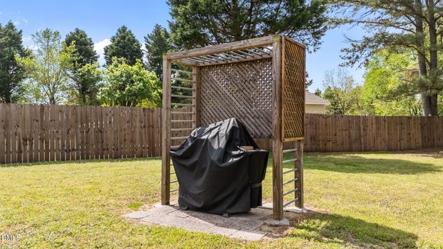 709 Slippery Bank Court, Benson, NC 27504