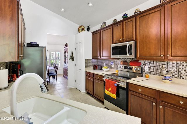 9223 SUNRISE BREEZE Circle, Jacksonville, FL 32256