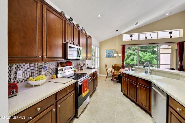 9223 SUNRISE BREEZE Circle, Jacksonville, FL 32256