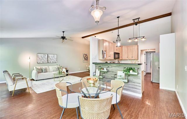 8 Hill Ridge Court 4, St Charles, MO 63303