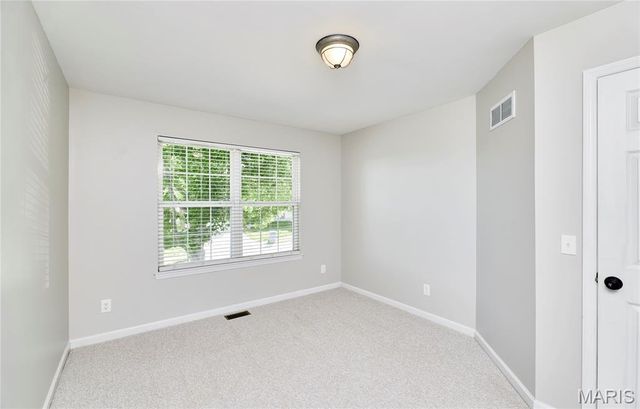 8 Hill Ridge Court 4, St Charles, MO 63303