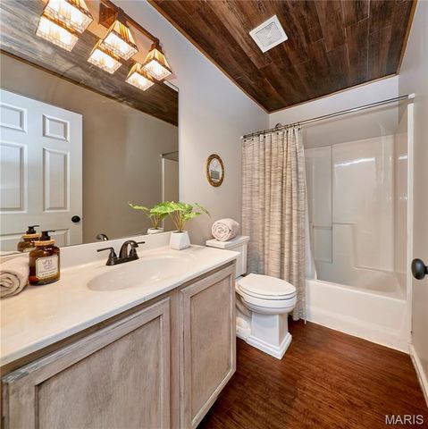 8 Hill Ridge Court 4, St Charles, MO 63303