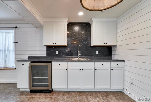 8 Hill Ridge Court 4, St Charles, MO 63303