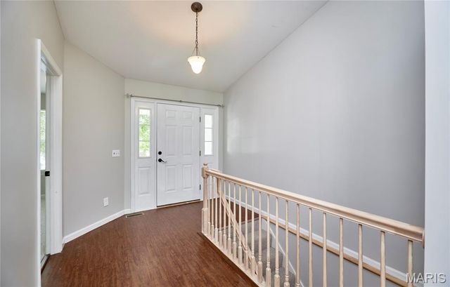 8 Hill Ridge Court 4, St Charles, MO 63303