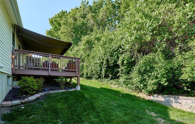 8 Hill Ridge Court 4, St Charles, MO 63303