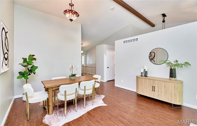 8 Hill Ridge Court 4, St Charles, MO 63303