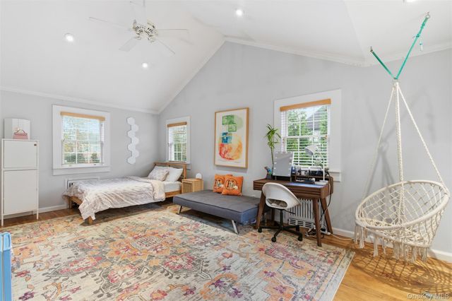 30 Lawrence Lane, Bay Shore, NY 11706