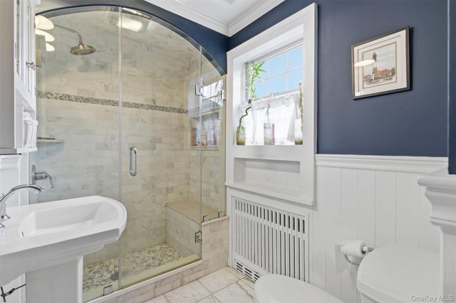 30 Lawrence Lane, Bay Shore, NY 11706