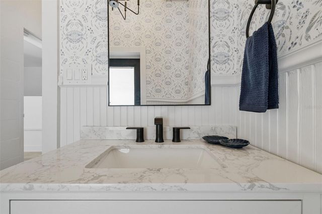 3406 W SWANN AVENUE, Tampa, FL 33609