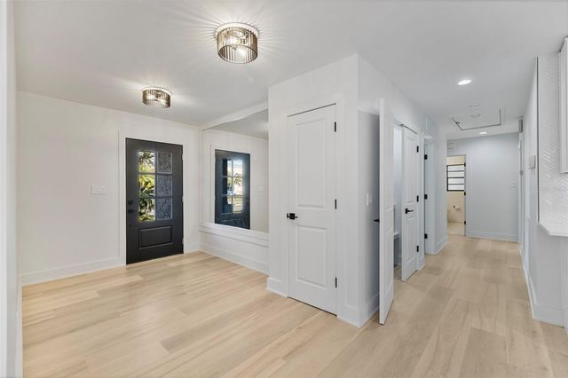 3406 W SWANN AVENUE, Tampa, FL 33609