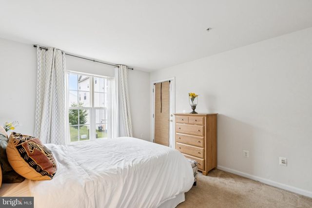 2415 RAINSWOOD LN, Woodbridge, VA 22191
