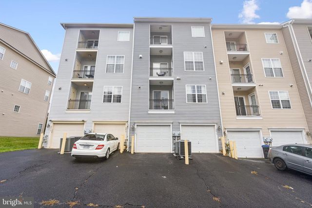 2415 RAINSWOOD LN, Woodbridge, VA 22191