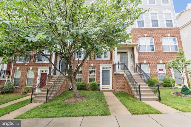 2415 RAINSWOOD LN, Woodbridge, VA 22191