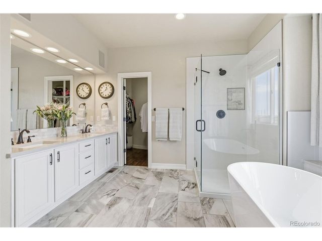 7312 Winter Berry Ln, Castle Pines, CO 80108