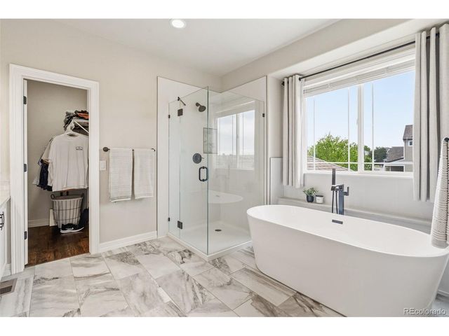 7312 Winter Berry Ln, Castle Pines, CO 80108