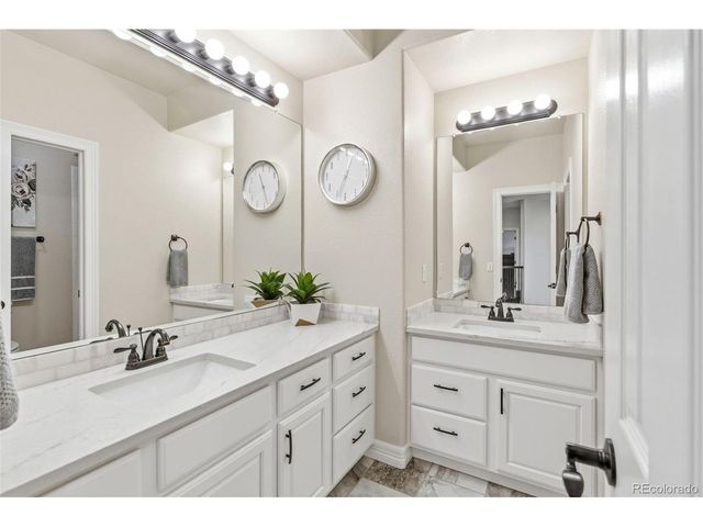 7312 Winter Berry Ln, Castle Pines, CO 80108