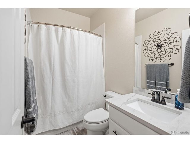 7312 Winter Berry Ln, Castle Pines, CO 80108