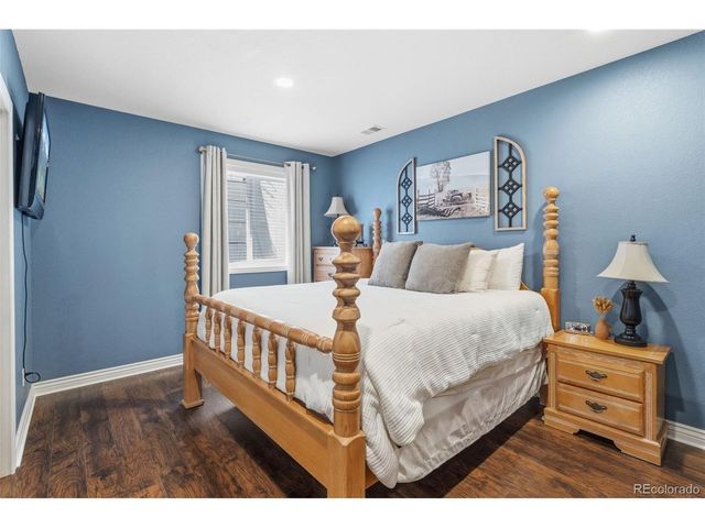 7312 Winter Berry Ln, Castle Pines, CO 80108