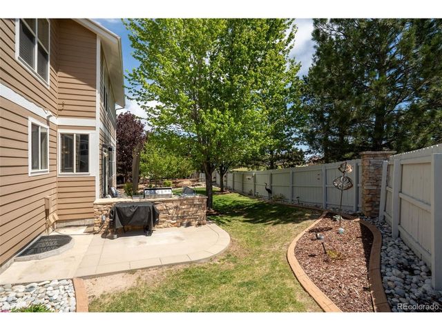 7312 Winter Berry Ln, Castle Pines, CO 80108