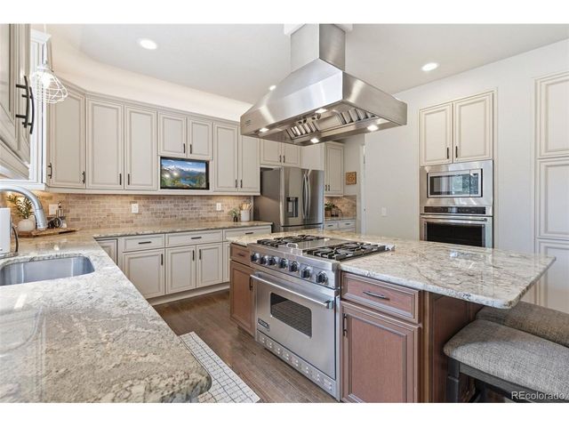 7312 Winter Berry Ln, Castle Pines, CO 80108