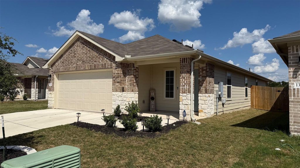13104 Roving PASS, Elgin, TX 78621