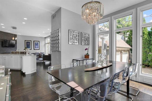 655 Chester Street, Birmingham, MI 48009