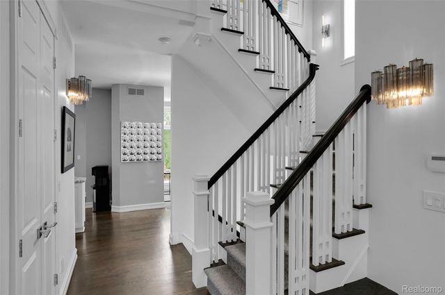 655 Chester Street, Birmingham, MI 48009