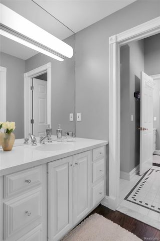 655 Chester Street, Birmingham, MI 48009