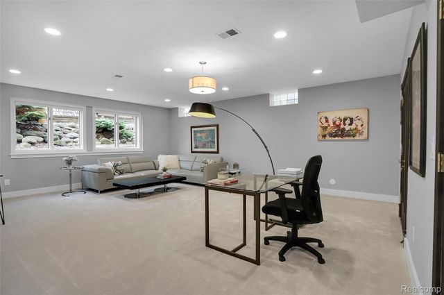 655 Chester Street, Birmingham, MI 48009