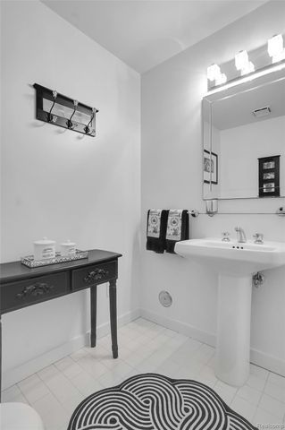 655 Chester Street, Birmingham, MI 48009