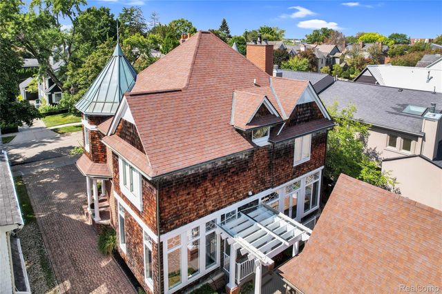 655 Chester Street, Birmingham, MI 48009