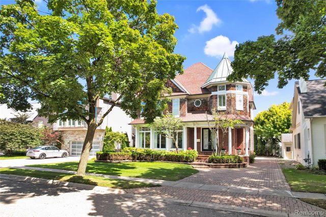 655 Chester Street, Birmingham, MI 48009